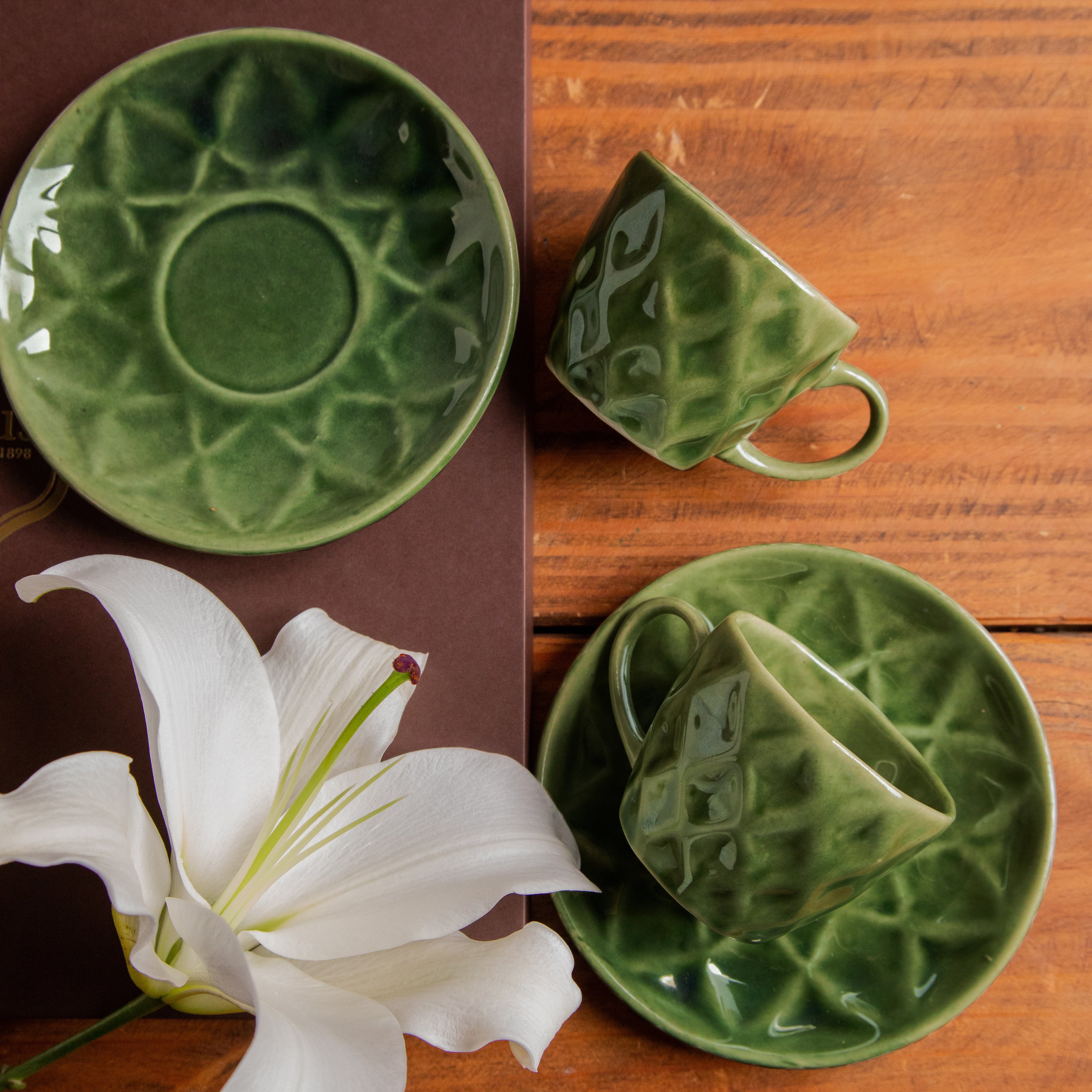 Diamond Glaze Tea Set – 6 Cups & 6 Saucers
