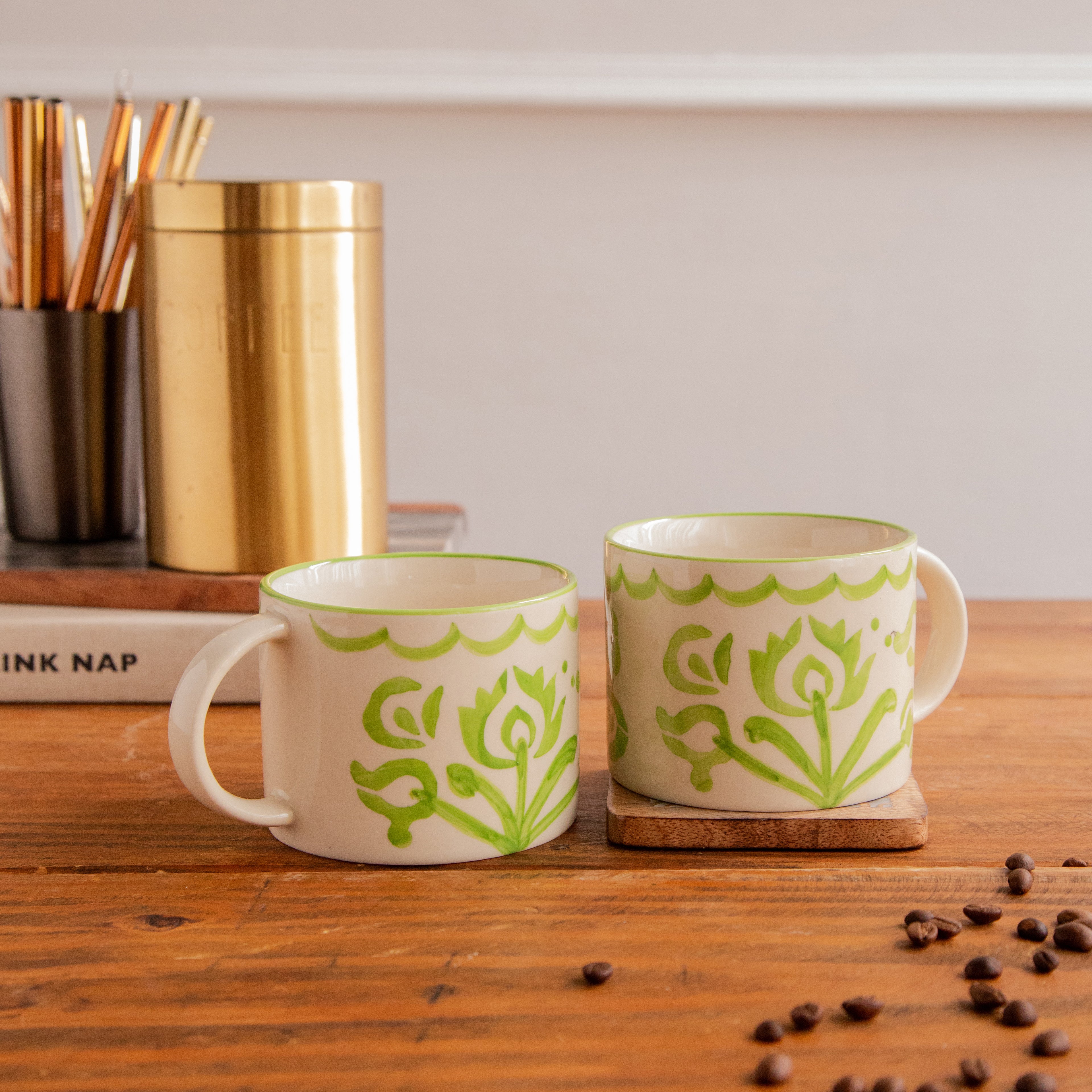 Meadow Bloom Hand-Painted Ceramic Mug – 425 ml