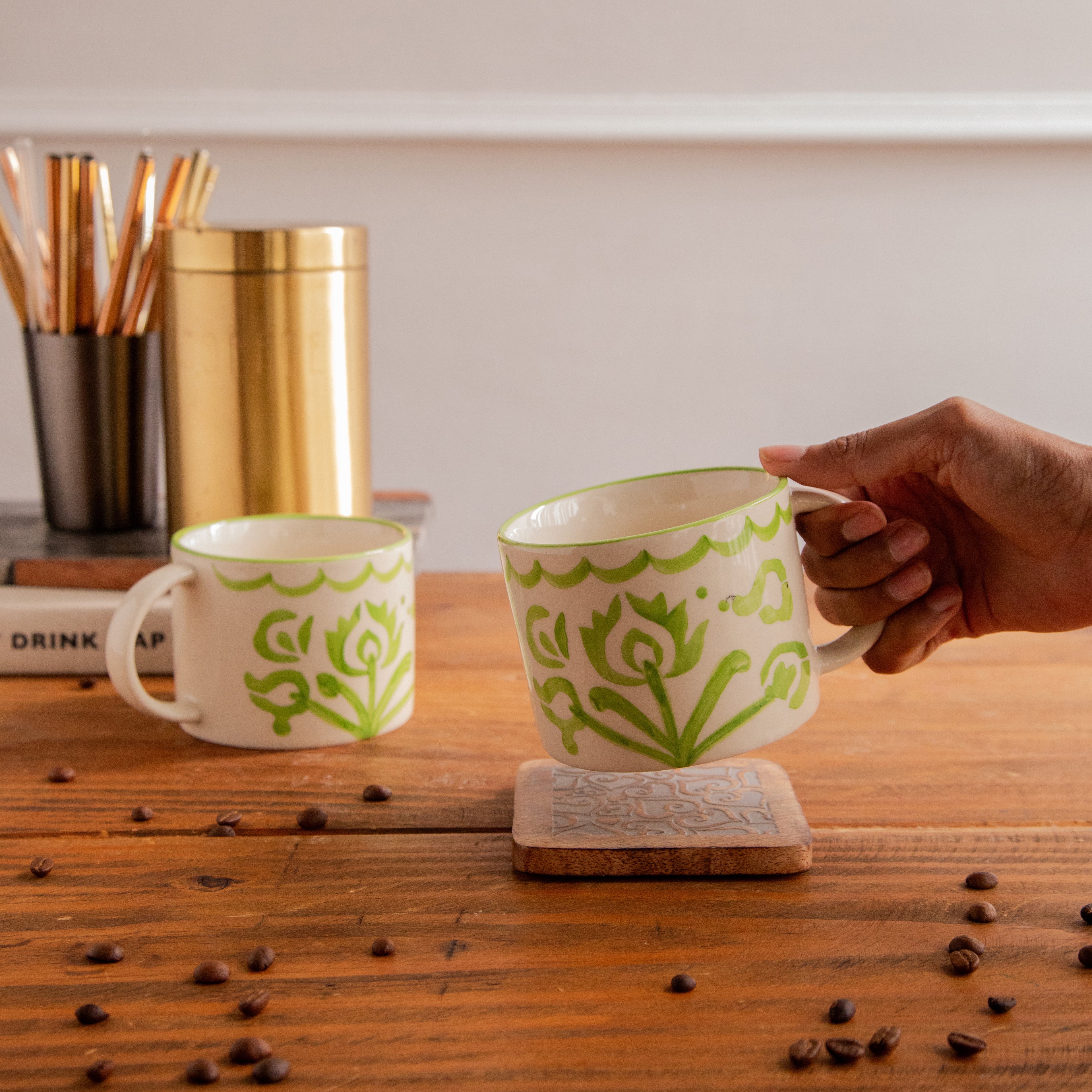 Meadow Bloom Hand-Painted Ceramic Mug – 425 ml