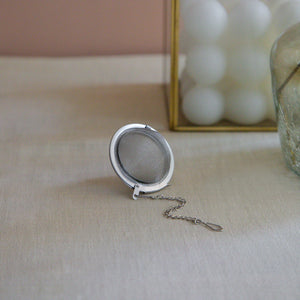 
                  
                    Load image into Gallery viewer, Ball Shaped Tea Infuser with Extended Chain
                  
                