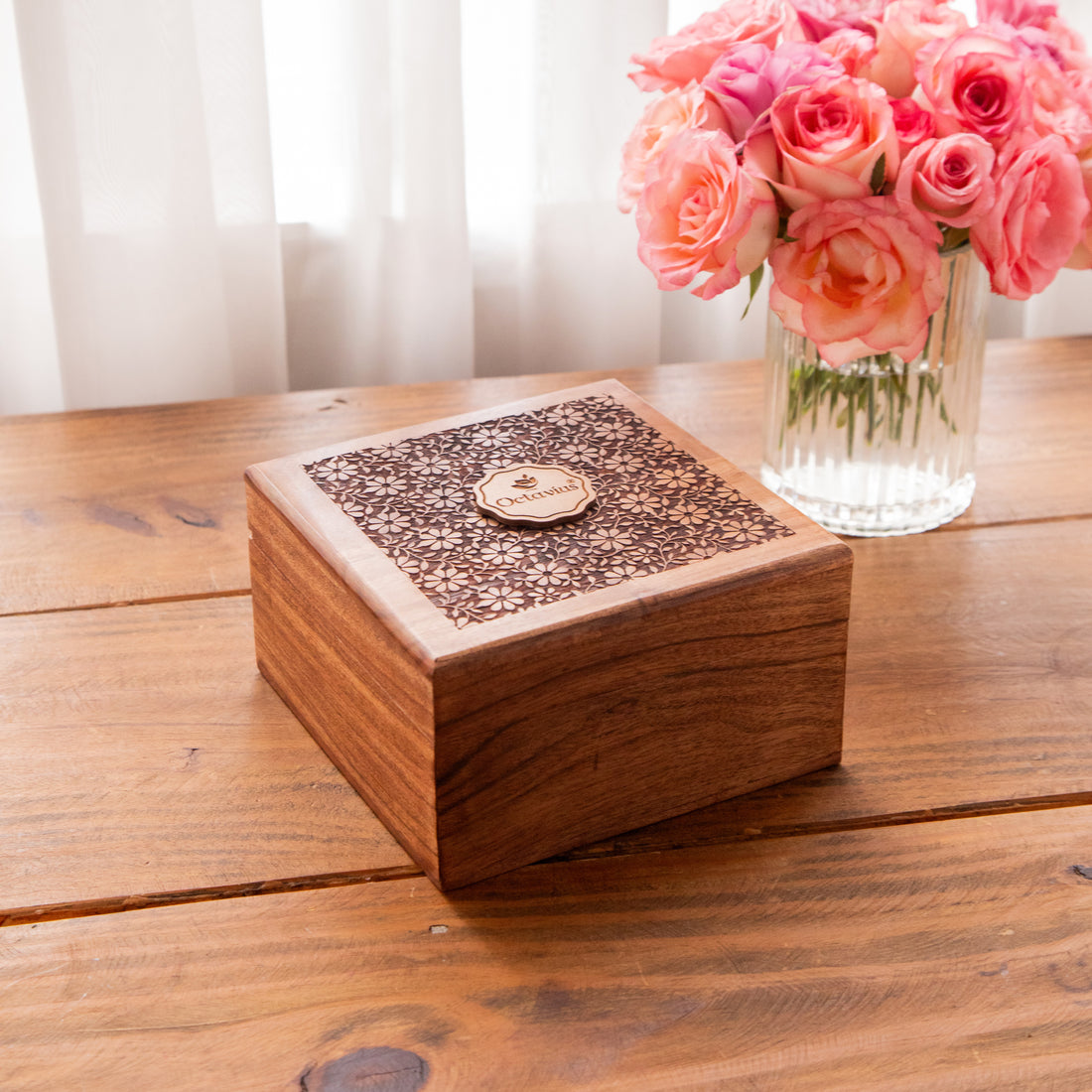 Tea Explorers’ Collection in Heritage Bloom Wooden Caddy (80 Enveloped Teabags)