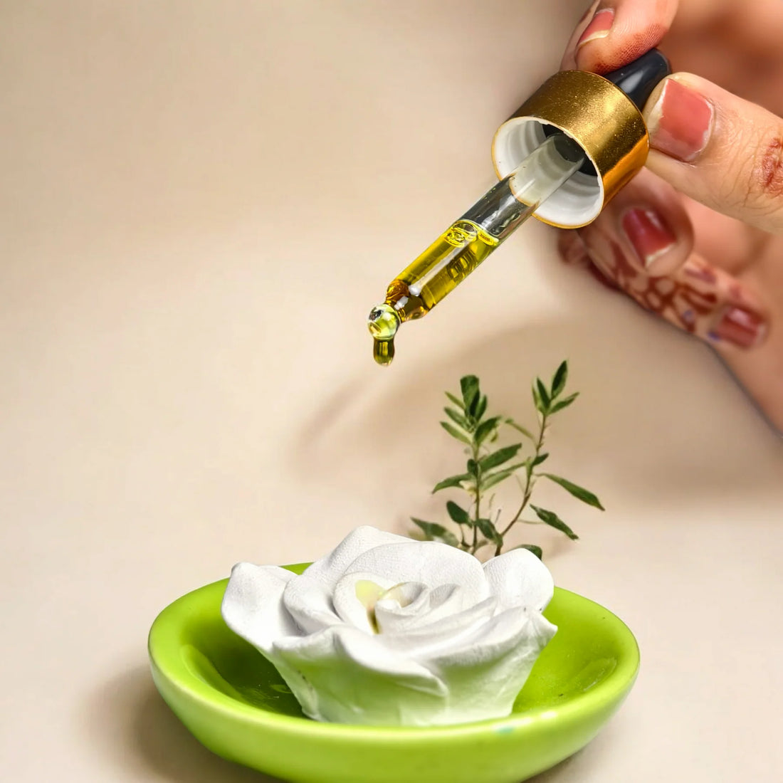 Tuberose Diffuser Oil + Ceramic Flower Aromatherapy Combo