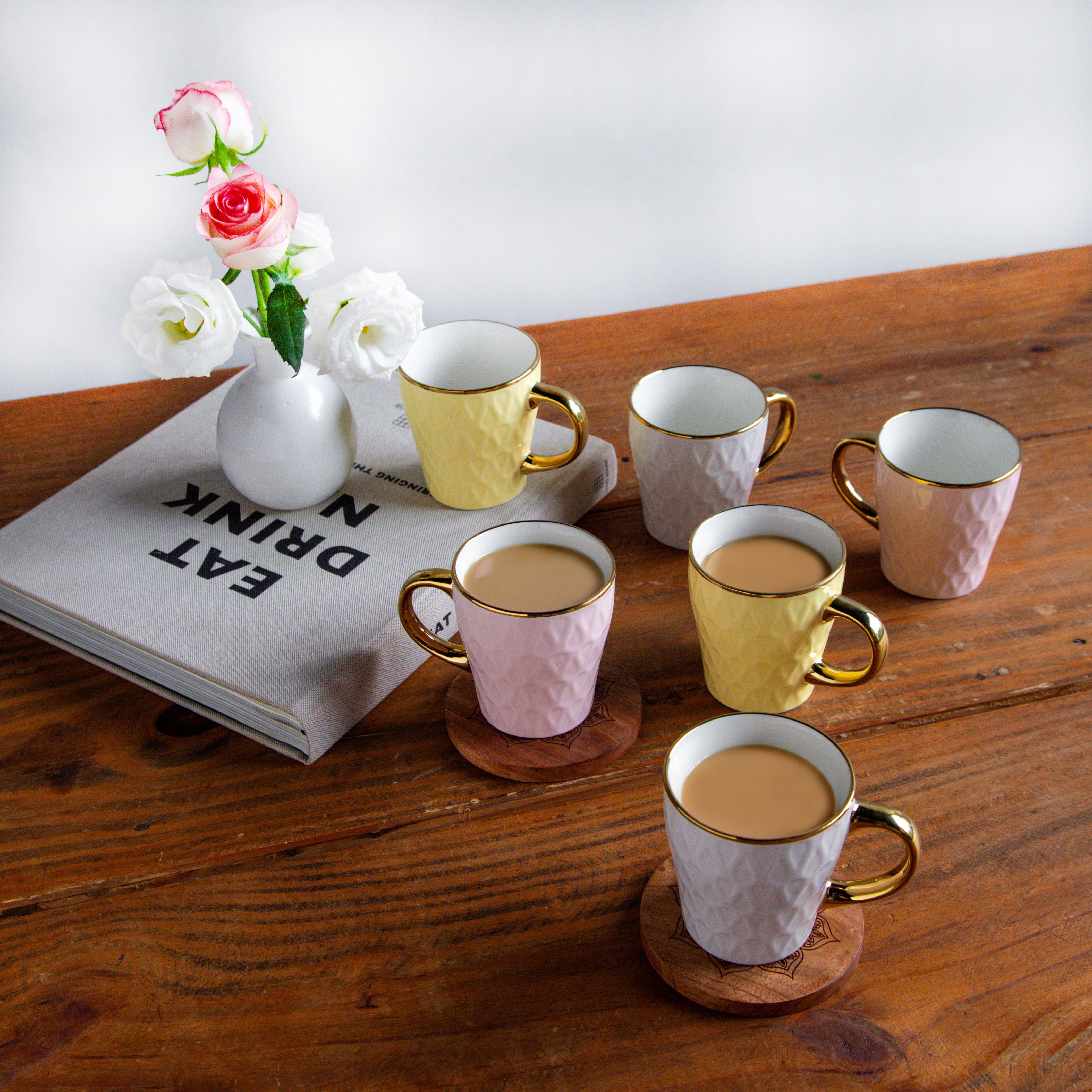 Golden Eterna Leaf Teacups – Set of 6 (200 ml, 3 Colors) – Octavius