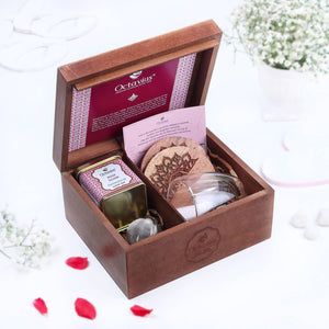
                  
                    Load image into Gallery viewer, Grand Indulgence Tea Hamper- Your Glowing Bundle
                  
                