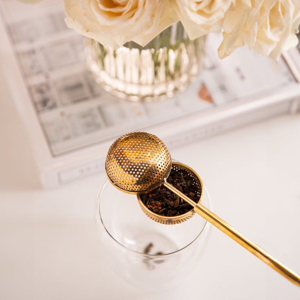 
                  
                    Load image into Gallery viewer, Ball Shaped Brass Infuser with Push handle
                  
                
