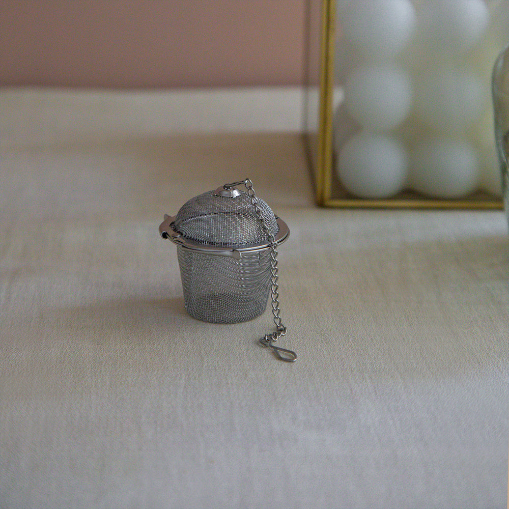 Basket Shaped Tea Infuser with Extended Chain
