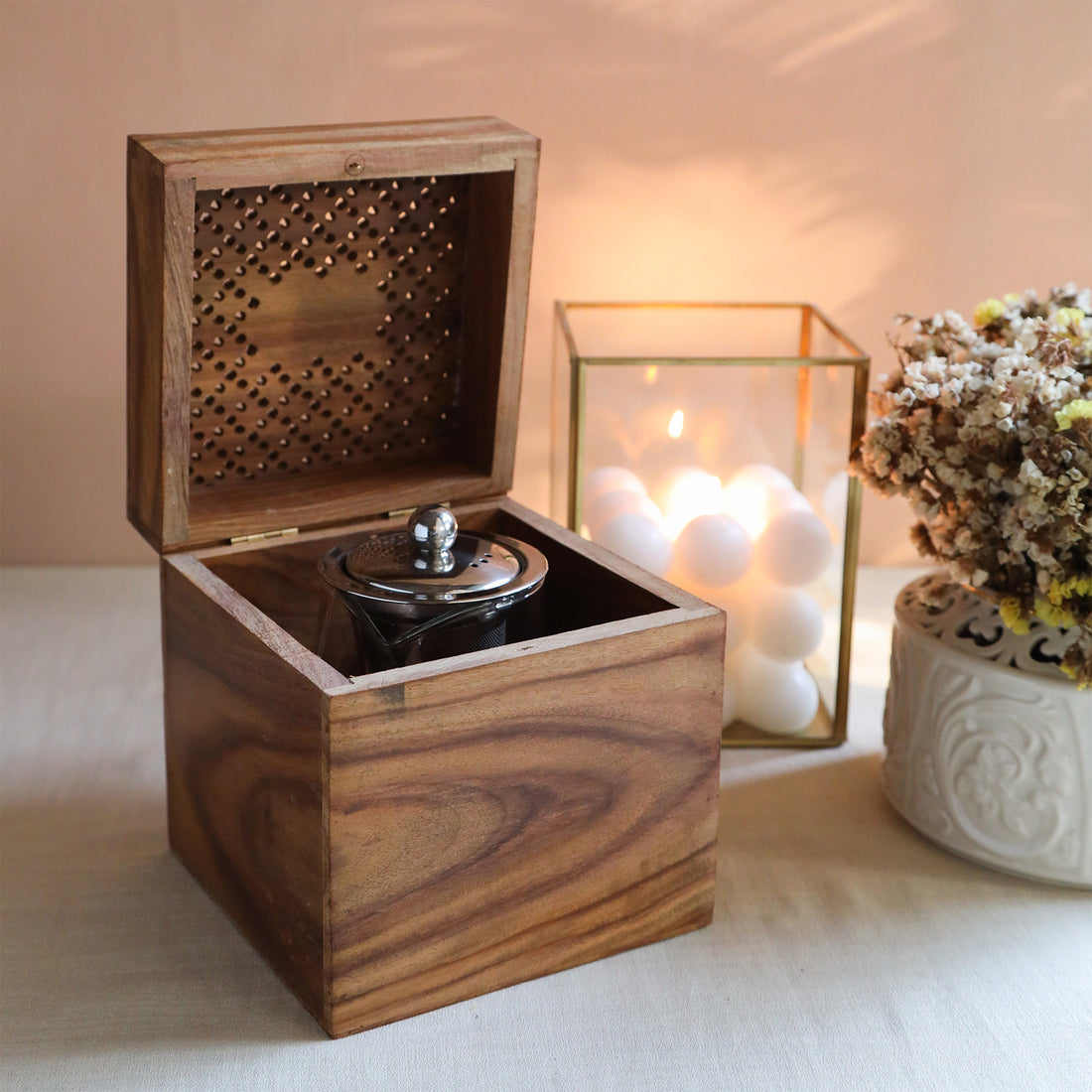 Pyramid Shape Borosilicate Glass Teapot in Sheesham Wood Box
