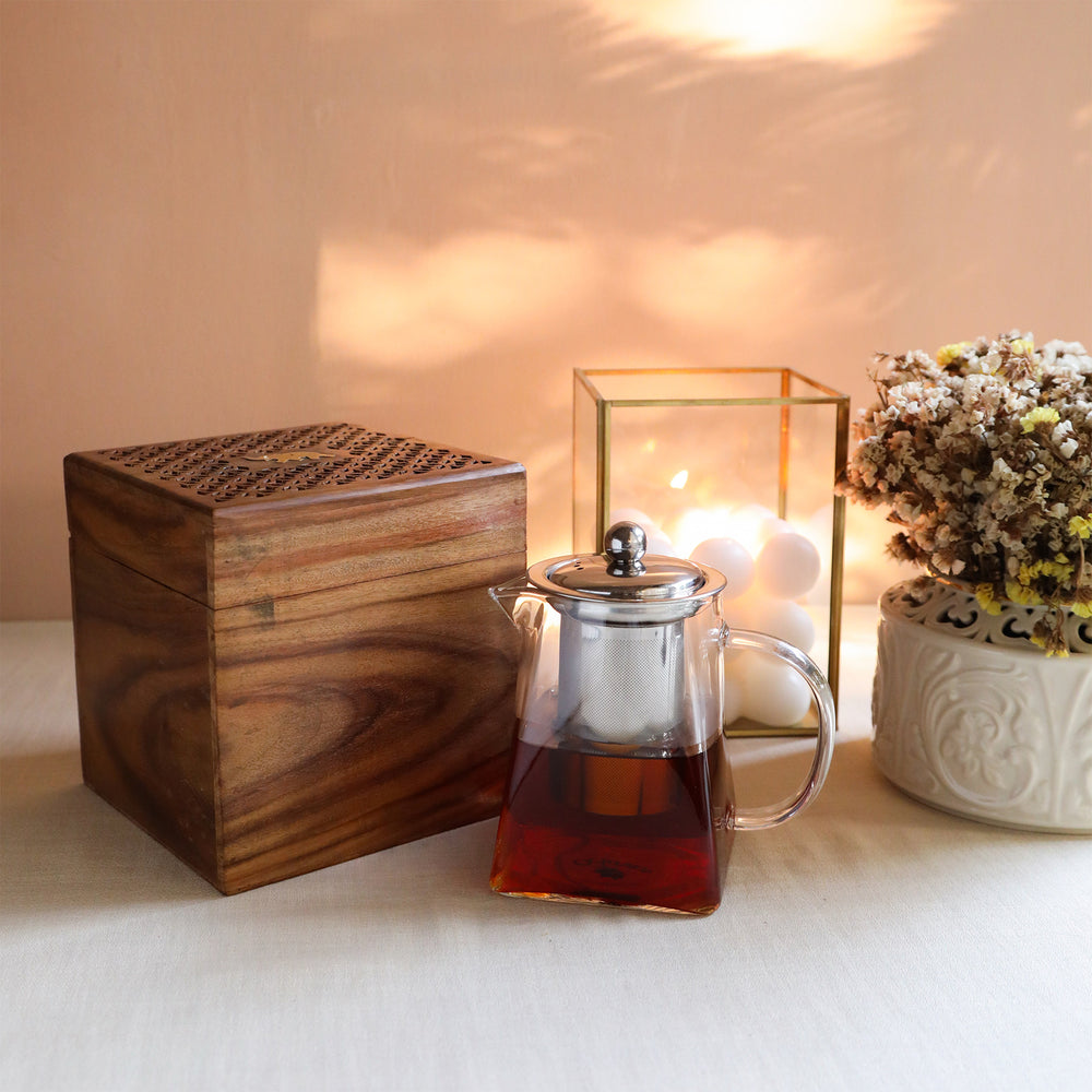 
                  
                    Load image into Gallery viewer, Pyramid Shape Borosilicate Glass Teapot in Sheesham Wood Box  - 500 ML
                  
                